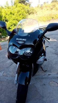 SUZUKI GSX 750 F 